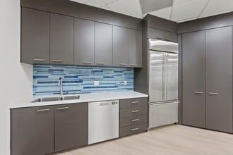 2 Ada, Irvine, CA à louer Photo intérieure– Image 2 sur 7