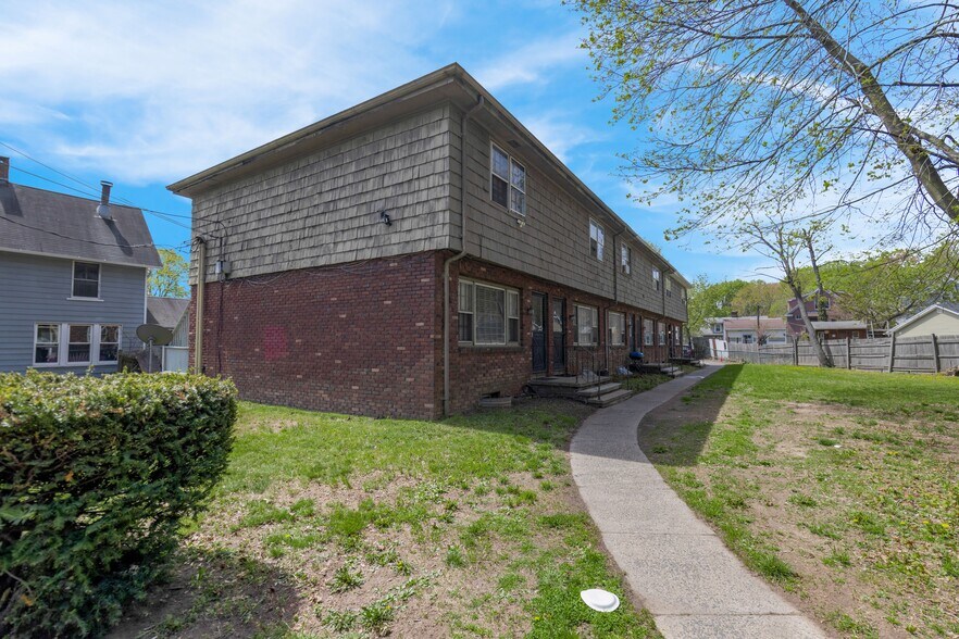 1280 Townsend Ave, New Haven, CT à vendre - Photo de l’immeuble – Image 2 sur 7