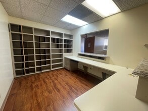 1805 N California St, Stockton, CA à vendre Photo intérieure– Image 2 sur 8