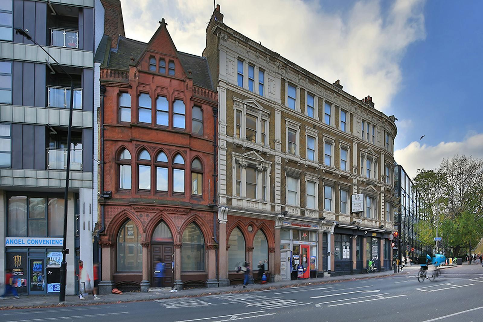353-355 Goswell Rd, Londres à louer Photo de l’immeuble– Image 1 sur 10