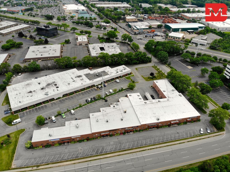 3100-3124 Expressway Dr S, Islandia, NY à louer - Aérien – Image 3 sur 7
