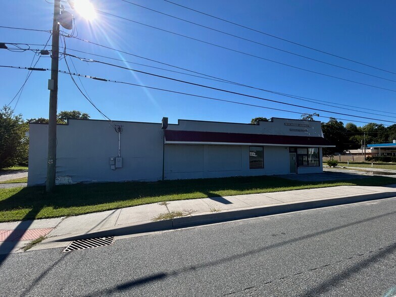 7821 Old Beach Rd, Frederica, DE à louer - Photo de l’immeuble – Image 2 sur 6