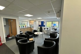 Knaves Beech Way, High Wycombe à louer Photo intérieure– Image 2 sur 4