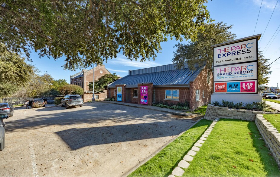 3201 Hulen St, Fort Worth, TX à vendre - Photo de l’immeuble – Image 2 sur 11