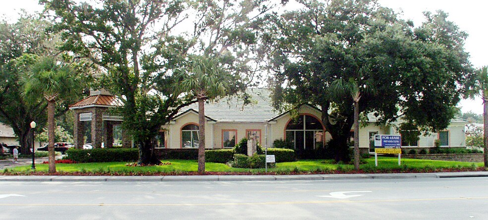 901-911 N Central Ave, Kissimmee, FL à louer - Photo de l’immeuble – Image 2 sur 56