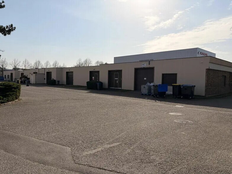 12 Rue Jean Monnet, Eckbolsheim à louer - Photo de l’immeuble – Image 2 sur 12