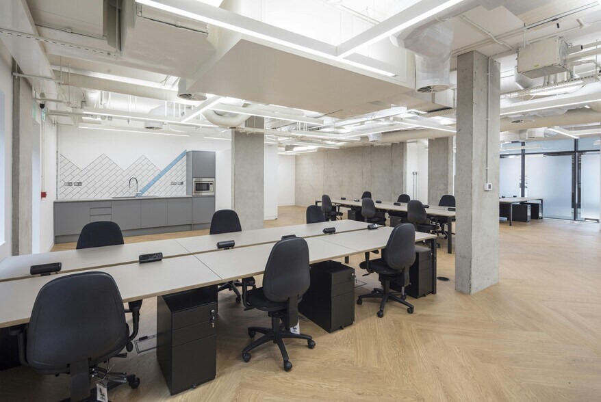 18-42 Wharf Rd, Londres à louer - Photo de l’immeuble – Image 3 sur 33