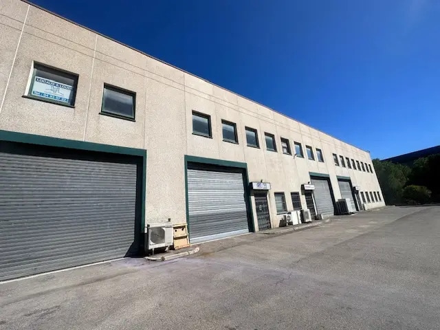 2669 Route De La Zone Artisanale De La Grave, Carros à louer - Photo de l’immeuble – Image 2 sur 8