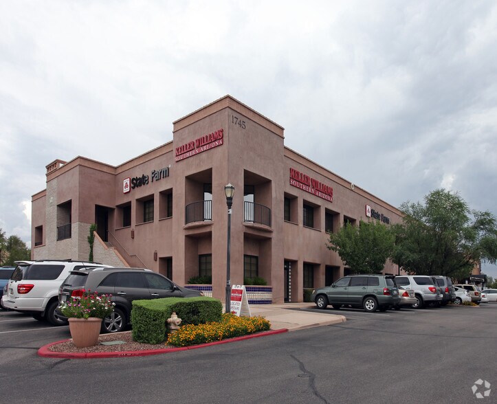 1825 E River Rd, Tucson, AZ à louer - Photo de l’immeuble – Image 3 sur 11