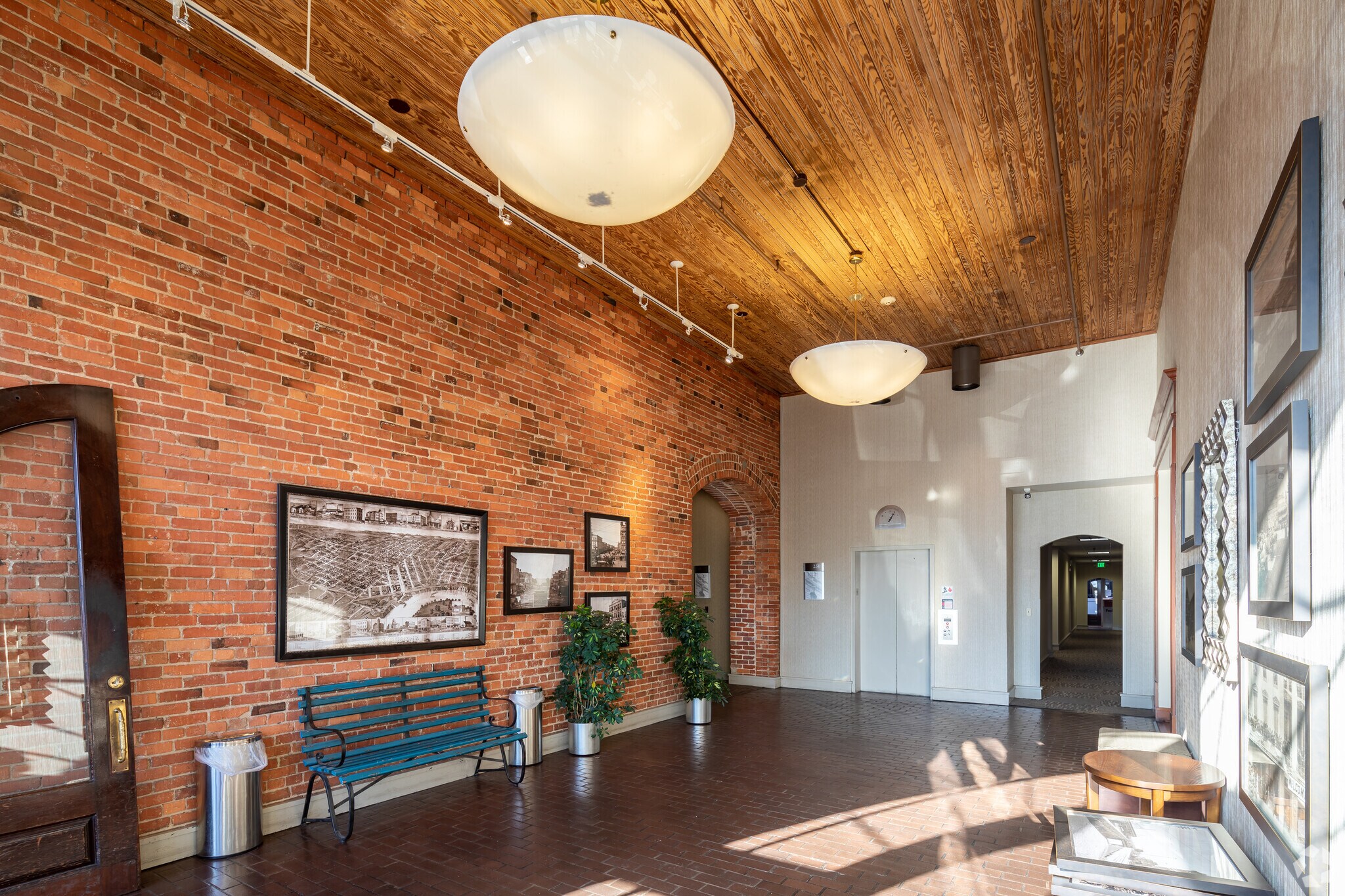 260 Commerce St, Montgomery, AL à vendre Hall d’entrée– Image 1 sur 35