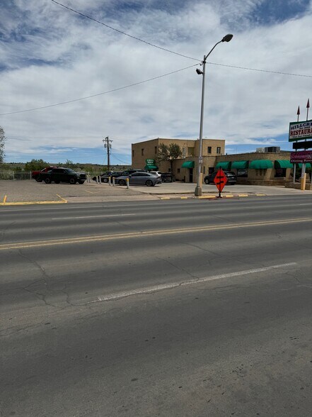1104 Grand Ave, Las Vegas, NM à vendre - Photo de l’immeuble – Image 3 sur 48