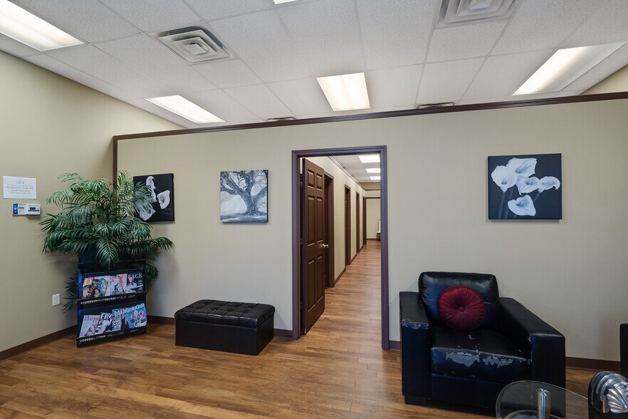 1288 Sycamore View Rd, Memphis, TN à vendre - Photo intérieure – Image 3 sur 32