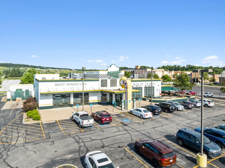 5935 Canal Rd, Valley View, OH à vendre - Photo principale – Image 1 sur 6
