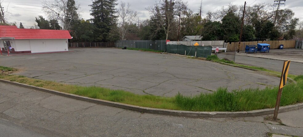 2200 Marconi Ave, Sacramento, CA à vendre - Photo de l’immeuble – Image 2 sur 4