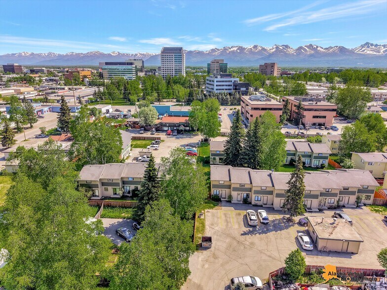 3806 Indiana St, Anchorage, AK à vendre - Photo de l’immeuble – Image 3 sur 10