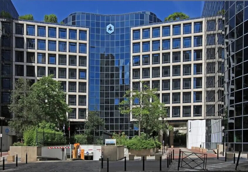 47 Rue Louis Blanc, Courbevoie à louer - Photo de l’immeuble – Image 2 sur 14