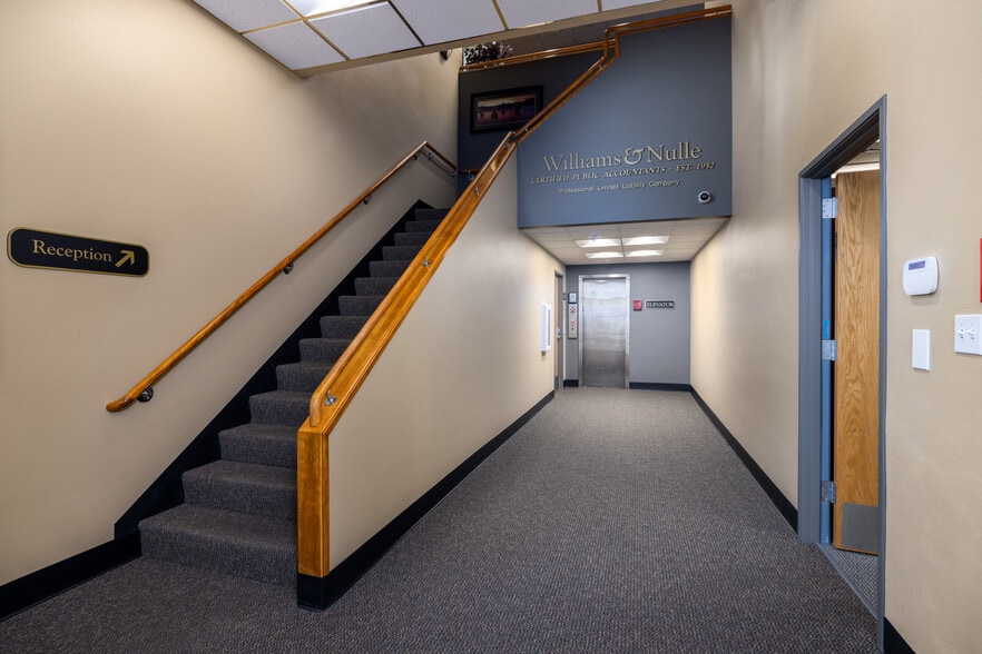 407 Pine St, Mount Vernon, WA à louer - Photo intérieure – Image 2 sur 8