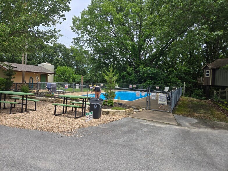 159 Acorn Acres Ln, Branson West, MO à vendre - Photo de l’immeuble – Image 3 sur 24