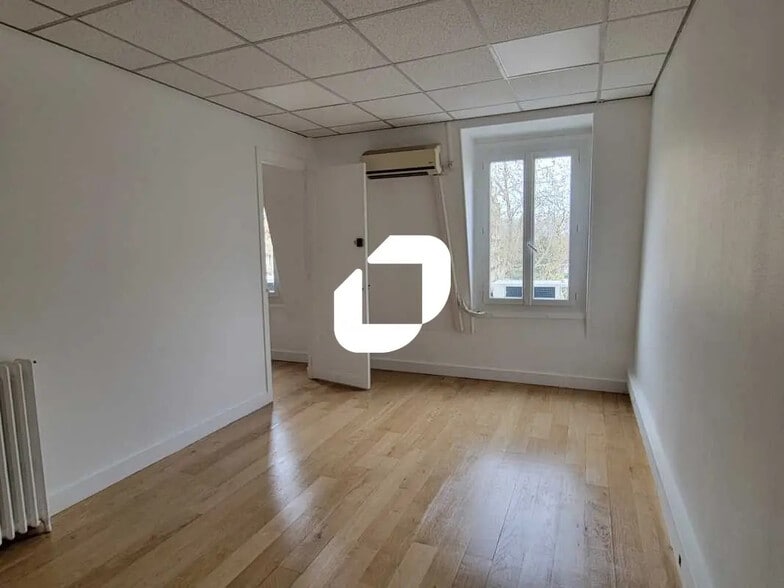 Bureau dans Paris à louer - Photo de l’immeuble – Image 1 sur 9