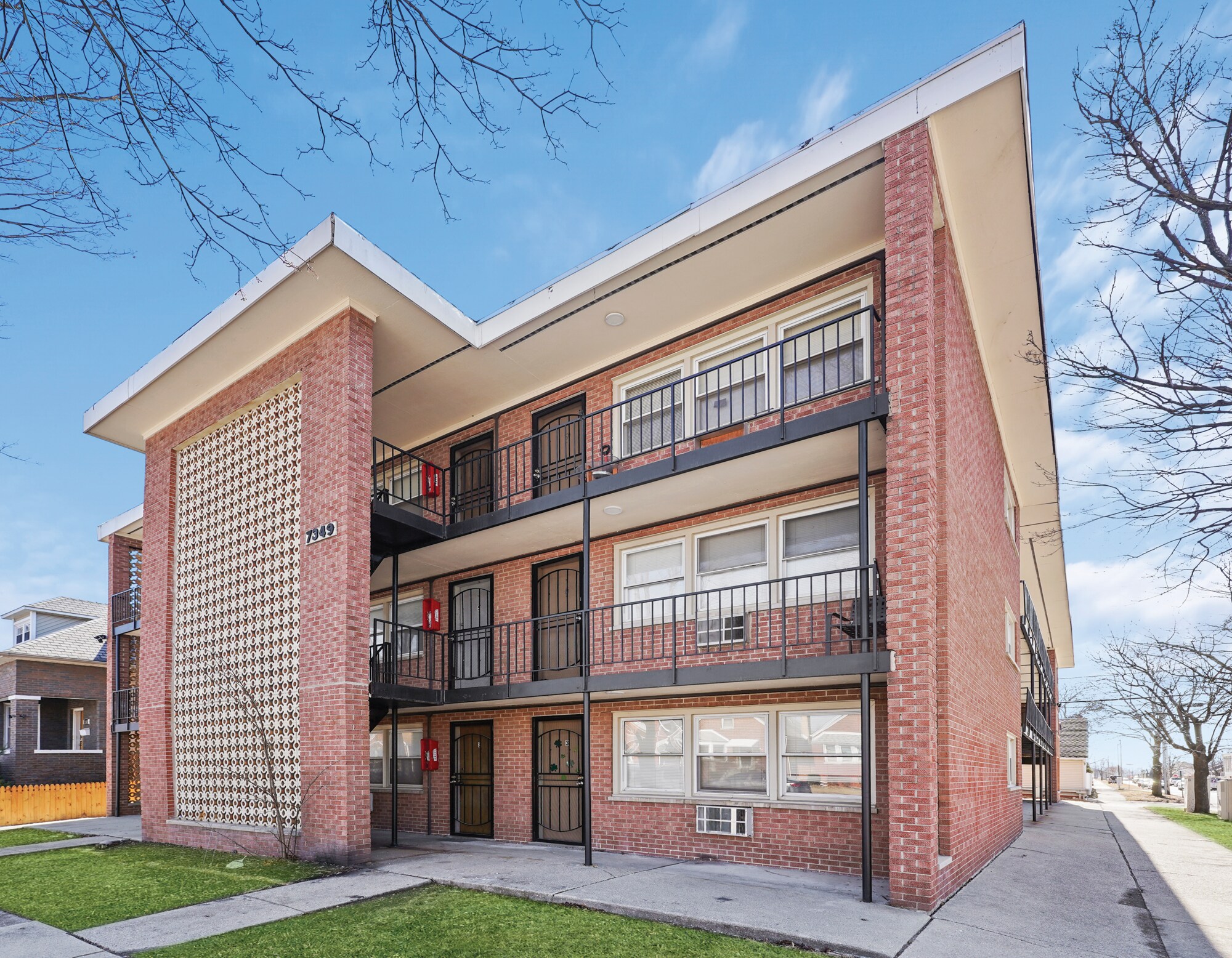 7349 W 57th St, Summit, IL à vendre Photo de l’immeuble– Image 1 sur 8