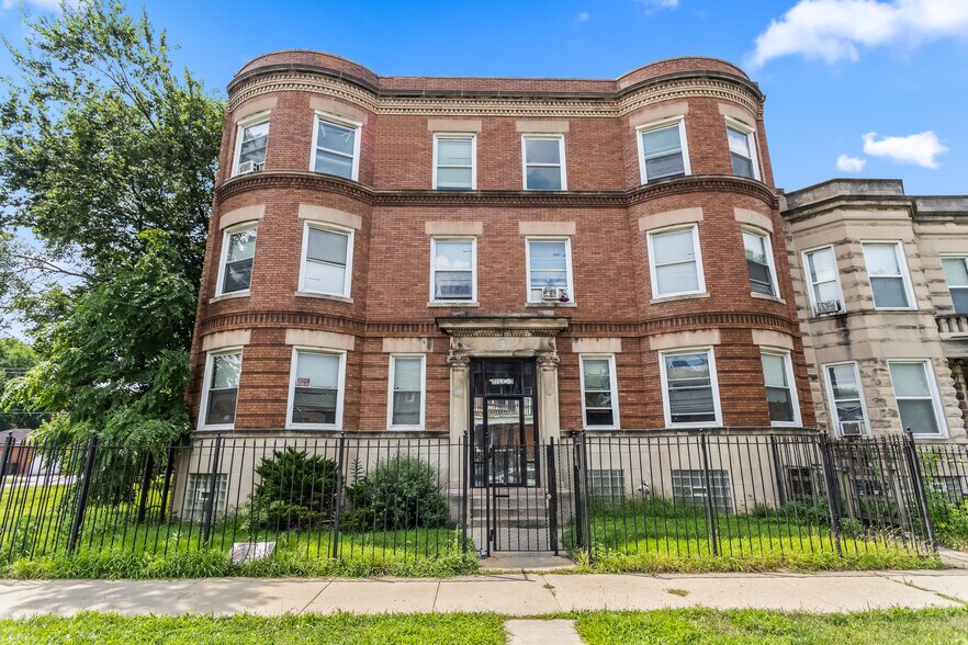 7252 S Yale Ave, Chicago, IL à vendre - Photo de l’immeuble – Image 2 sur 16