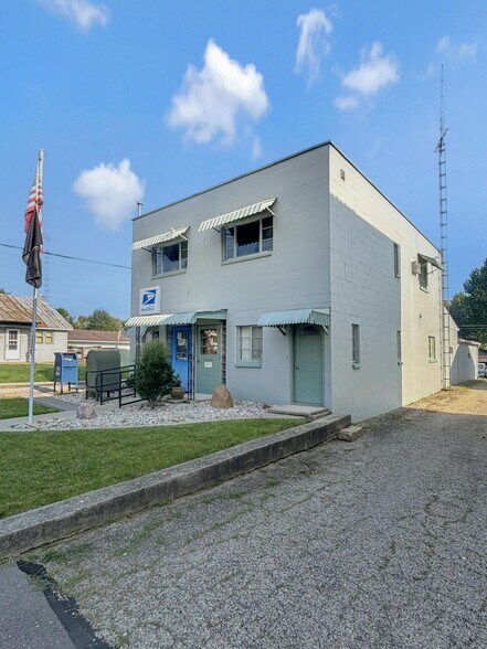 105 W Cross St, Palestine, OH à vendre - Photo principale – Image 1 sur 18