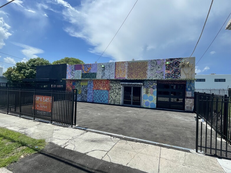 525 NW 29th St, Miami, FL à louer - Photo de l’immeuble – Image 1 sur 11