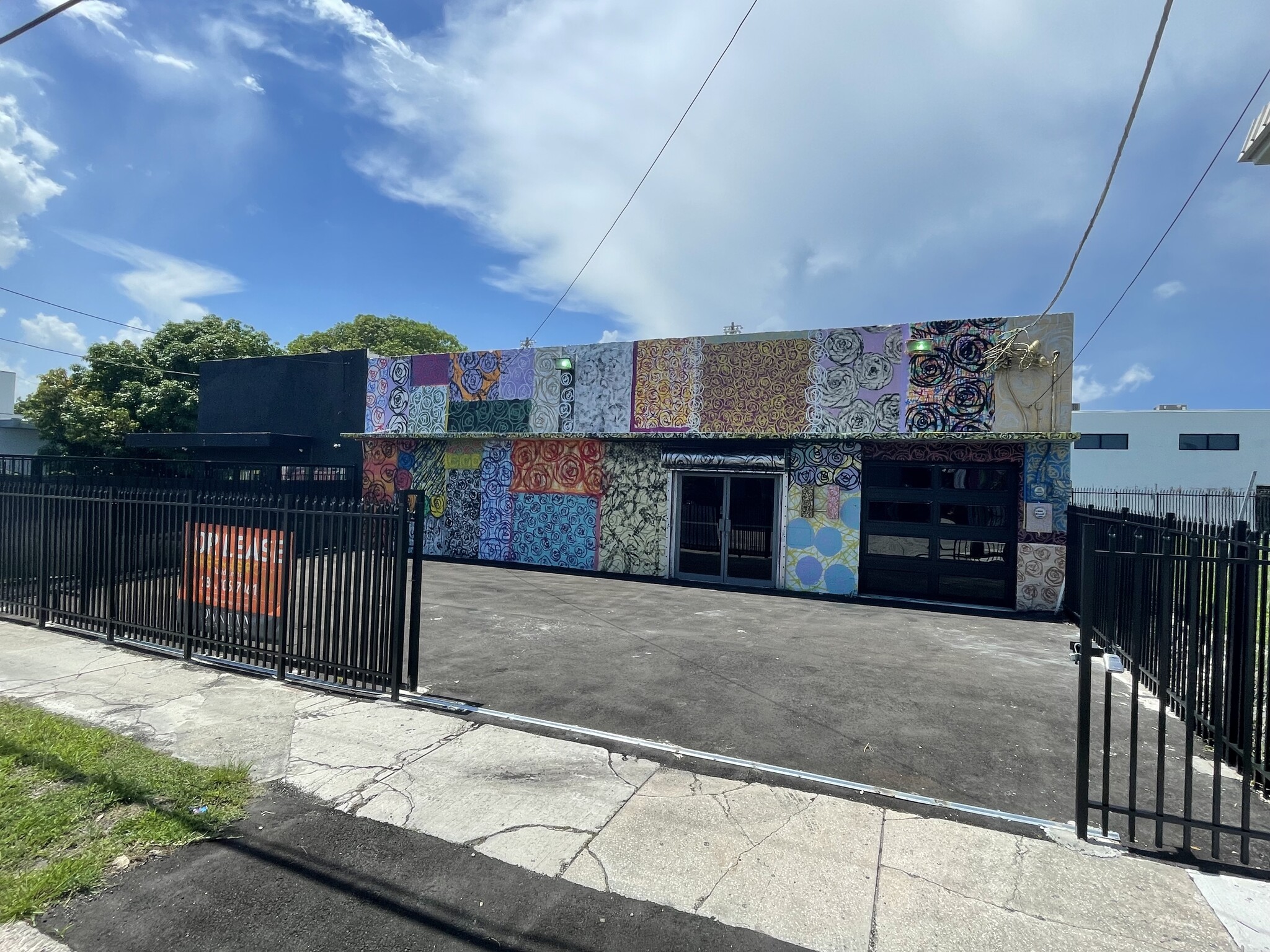 525 NW 29th St, Miami, FL à louer Photo de l’immeuble– Image 1 sur 12