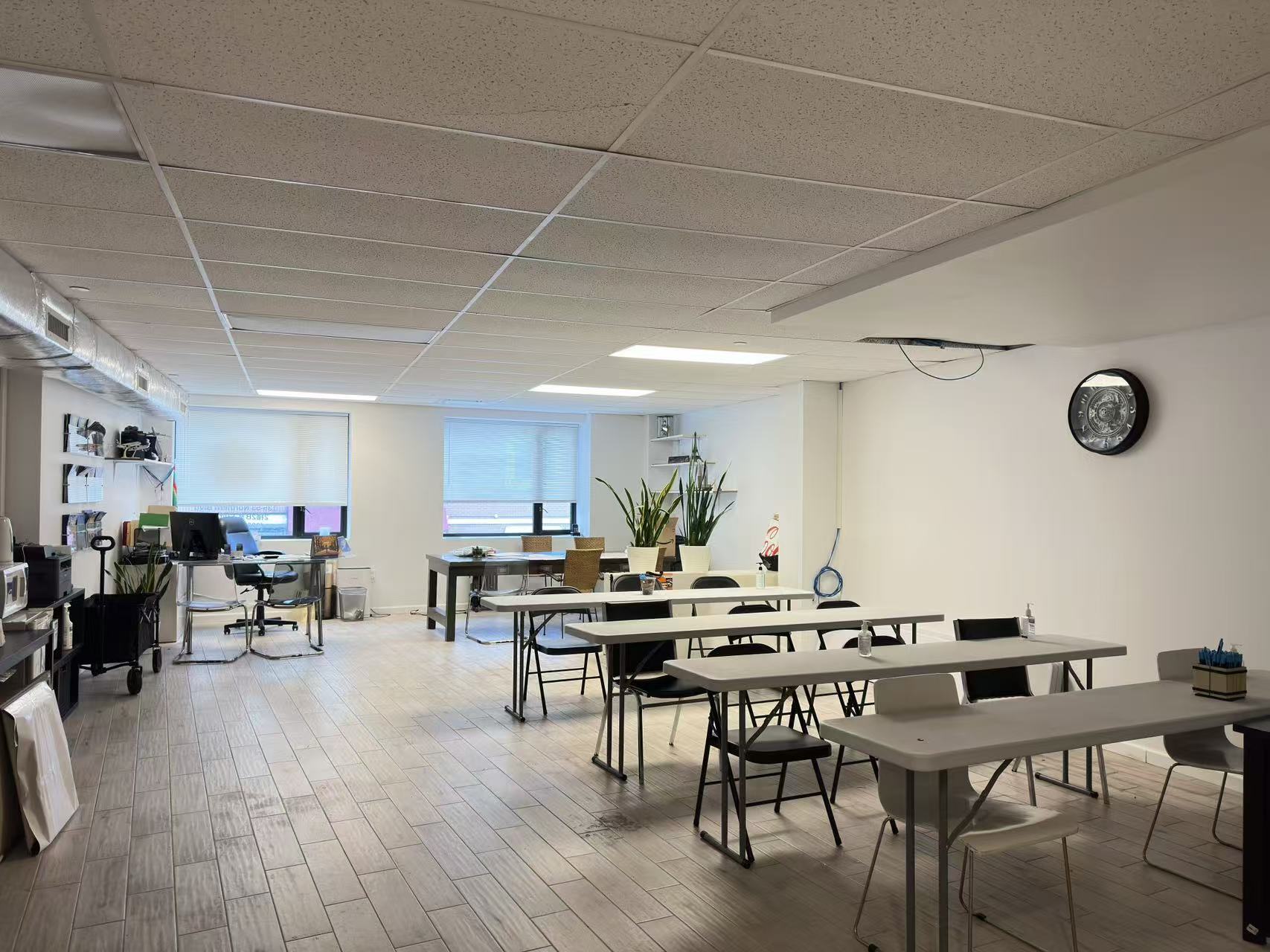 13553 Northern Blvd, Flushing, NY à louer Photo intérieure– Image 1 sur 4