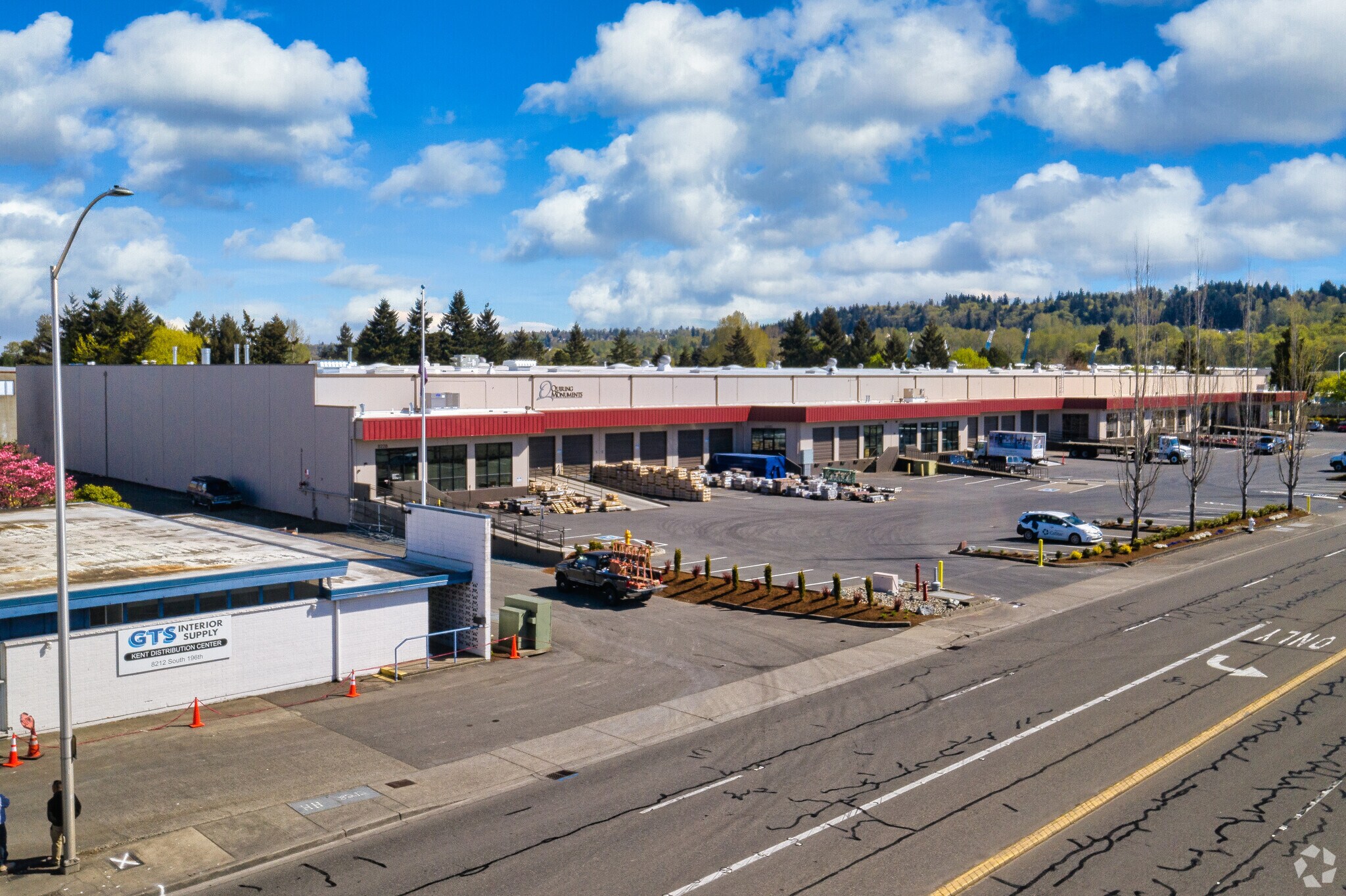 8228-8240 S 196th St, Kent, WA à louer Photo principale– Image 1 sur 6