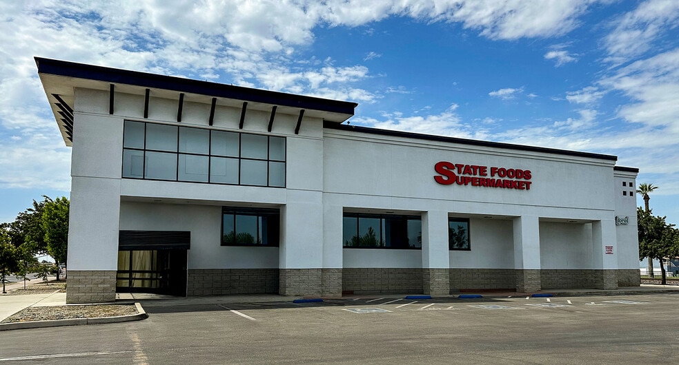 49 W Tulare Ave, Tulare, CA à vendre - Photo principale – Image 1 sur 1