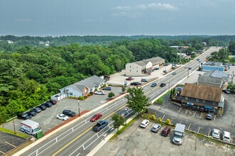 694 Main St, Holden, MA - Vue aérienne  vue de carte - Image1