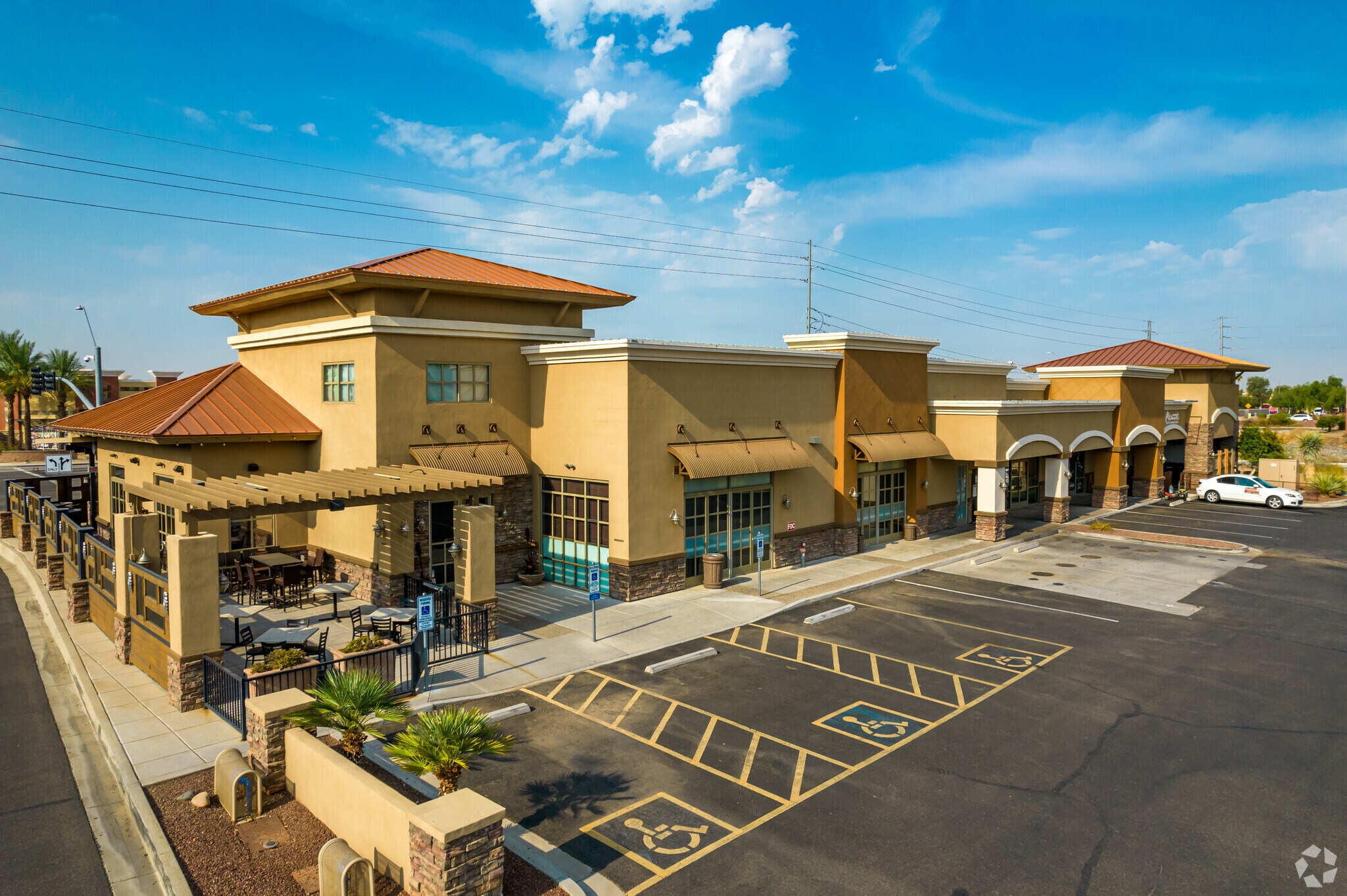 8280 W Union Hills Dr, Glendale, AZ à vendre Photo de l’immeuble– Image 1 sur 6