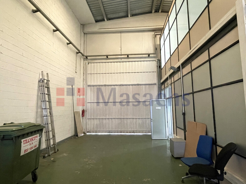 Industriel/Logistique dans Terrassa, Barcelona à louer - Photo de l’immeuble – Image 3 sur 9