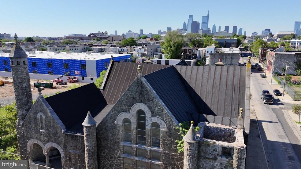 2036 Cecil B Moore Ave, Philadelphia, PA à vendre - Photo de l’immeuble – Image 2 sur 9