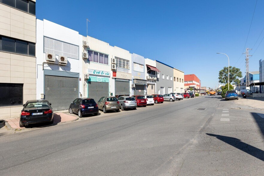 Local commercial dans Peligros à vendre - Photo de l’immeuble – Image 2 sur 28