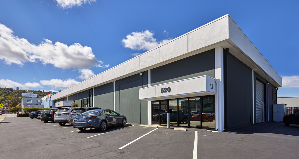 520 Harbor Blvd, Belmont, CA à vendre - Photo principale – Image 1 sur 25