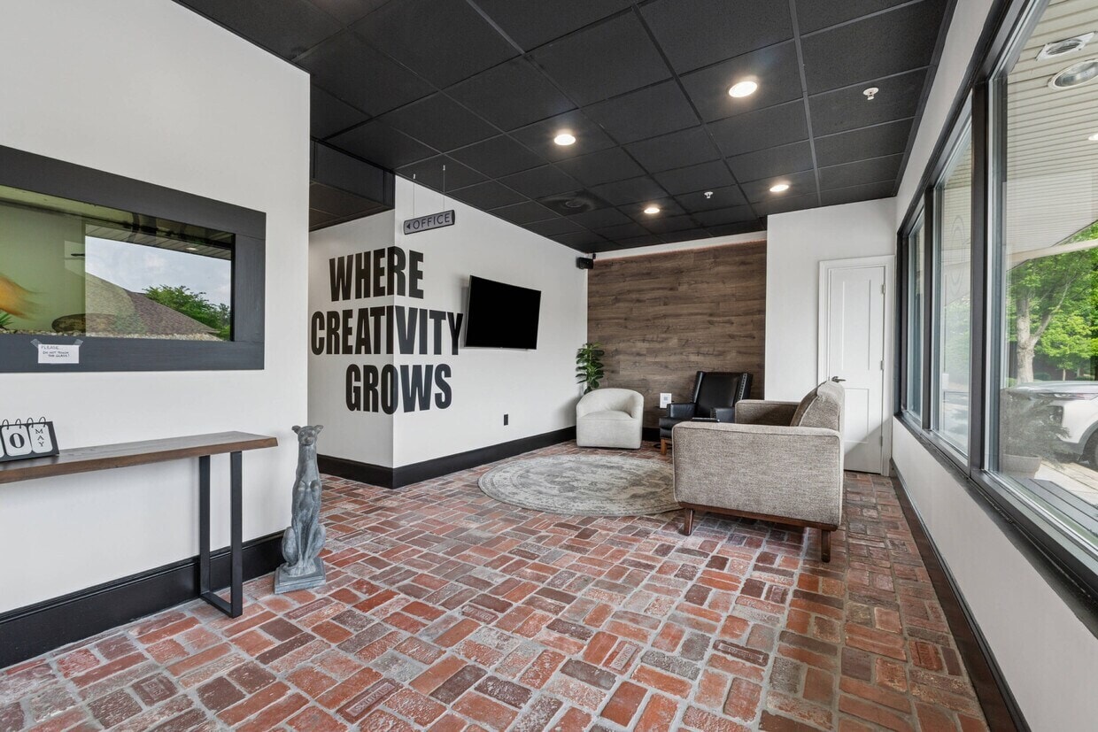 11775 Northfall Ln, Alpharetta, GA 30009 - Lot 203 -  - Photo intérieure - Image 1 of 9