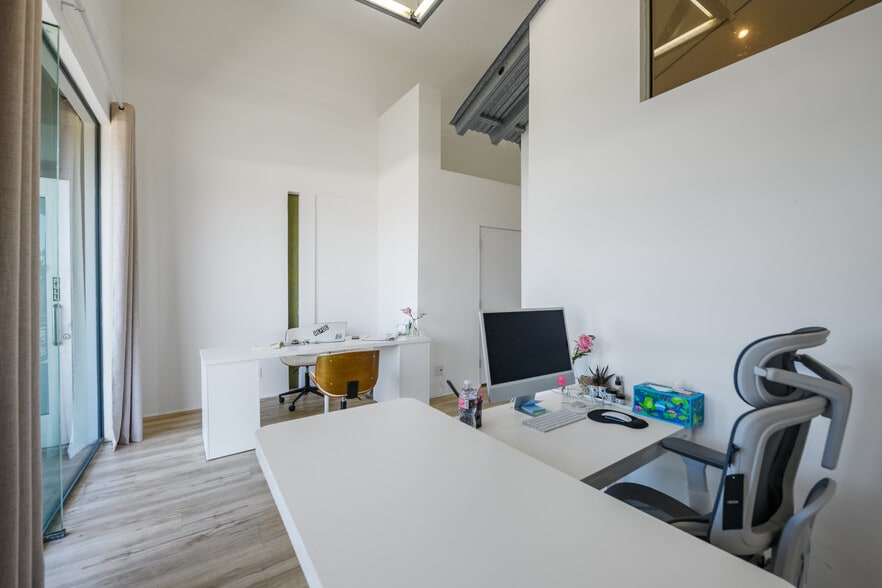 1501 Main St, Venice, CA à louer - Photo de l’immeuble – Image 3 sur 18