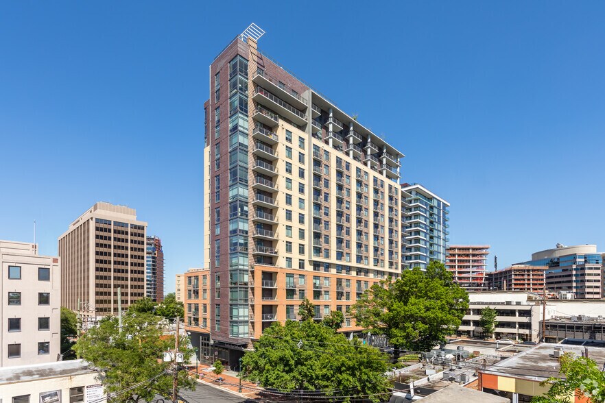 4918 Saint Elmo Ave, Bethesda, MD à louer - Photo principale – Image 1 sur 59