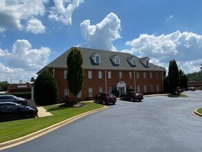 1818 E Main St, Easley, SC à louer Photo intérieure– Image 1 sur 7