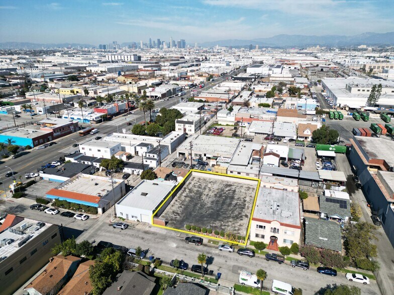 2623 E 56th St, Huntington Park, CA à vendre - Photo de l’immeuble – Image 2 sur 8