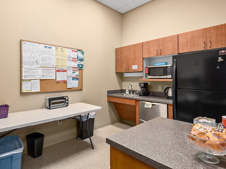 1100 Ridgefield Blvd, Asheville, NC à louer - Photo de l’immeuble – Image 2 sur 11