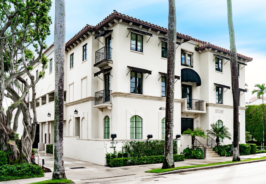420 Royal Palm Way, Palm Beach, FL à louer - Photo de l’immeuble – Image 3 sur 23
