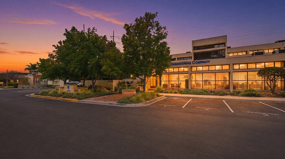 5620-5660 Friars Rd, San Diego, CA à vendre - Photo de l’immeuble – Image 1 sur 9