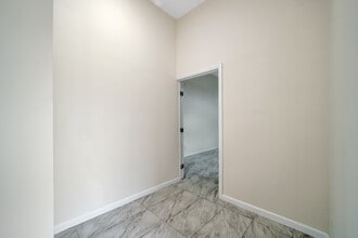 1830 Rosecrans ave, Gardena, CA à louer Photo intérieure– Image 2 sur 7