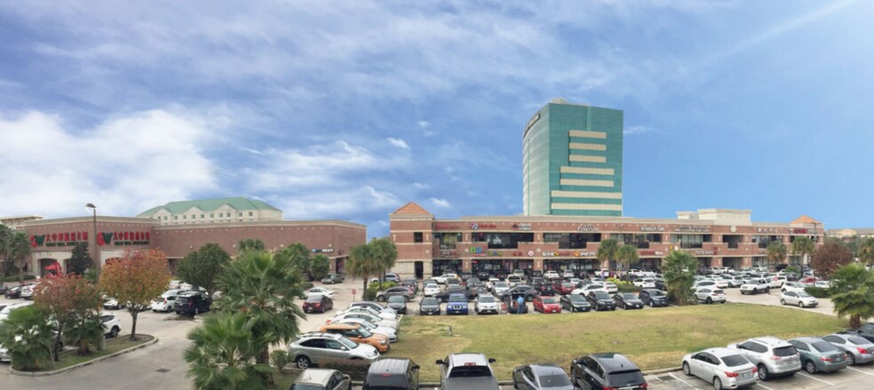 9889 Bellaire Blvd, Houston, TX à vendre - Photo de l’immeuble – Image 2 sur 25