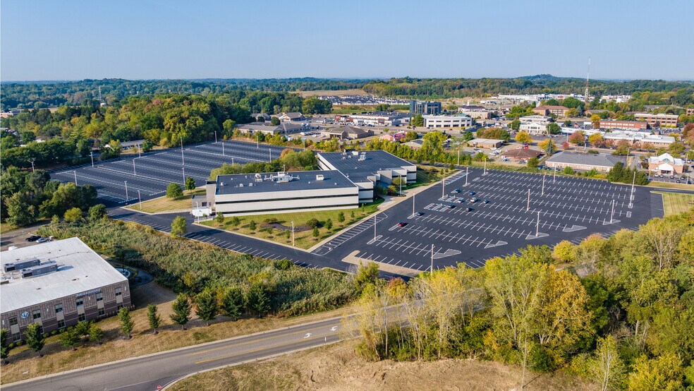 4500 Munson St, Canton, OH à louer - Photo de l’immeuble – Image 1 sur 10