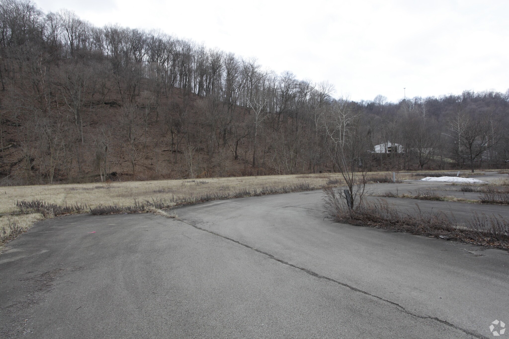 2266 Lincoln Way, Mckeesport, PA à vendre Photo principale– Image 1 sur 4