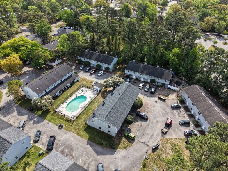 4601 Lomax Ct, Murrells Inlet, SC à vendre - Photo principale – Image 1 sur 1